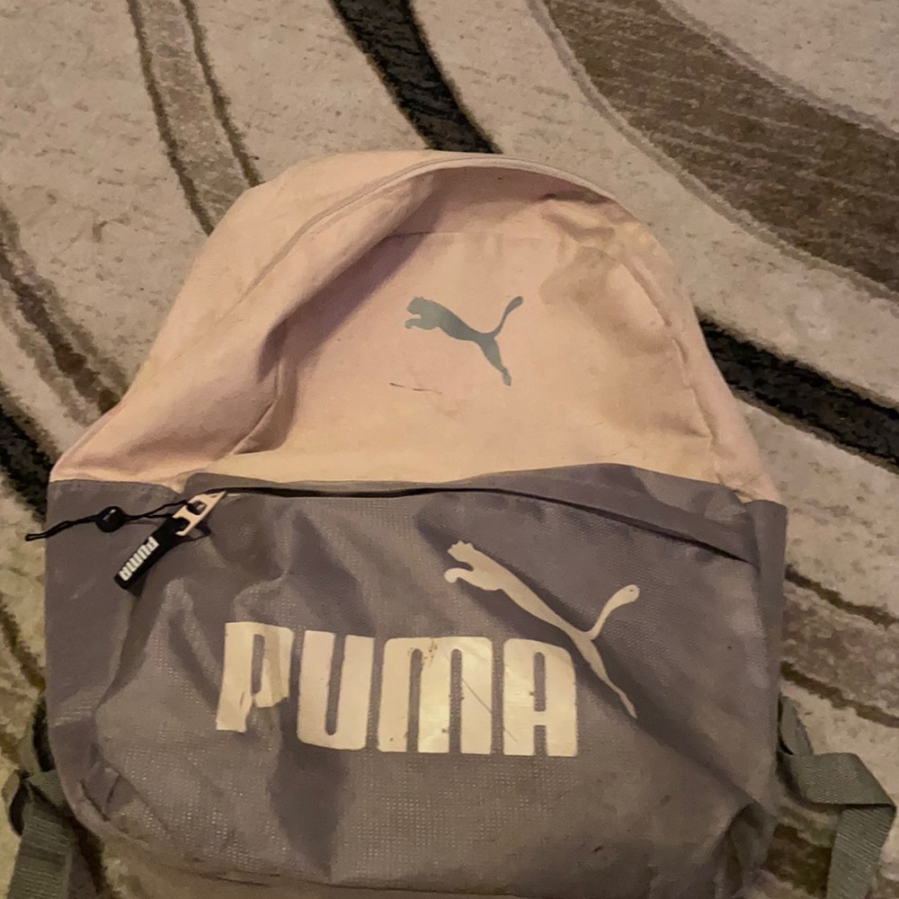 Selina 55$ puma backpack great for the gym